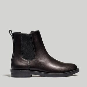 Brand New Madewell Cleary Chelsea Boot in Leather 9.5 Black- SOLD OUT ONLINE!